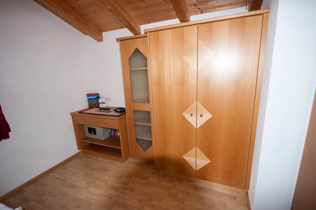 Grossglocknerappartement Kals-am Großglockner Oda fotoğraf